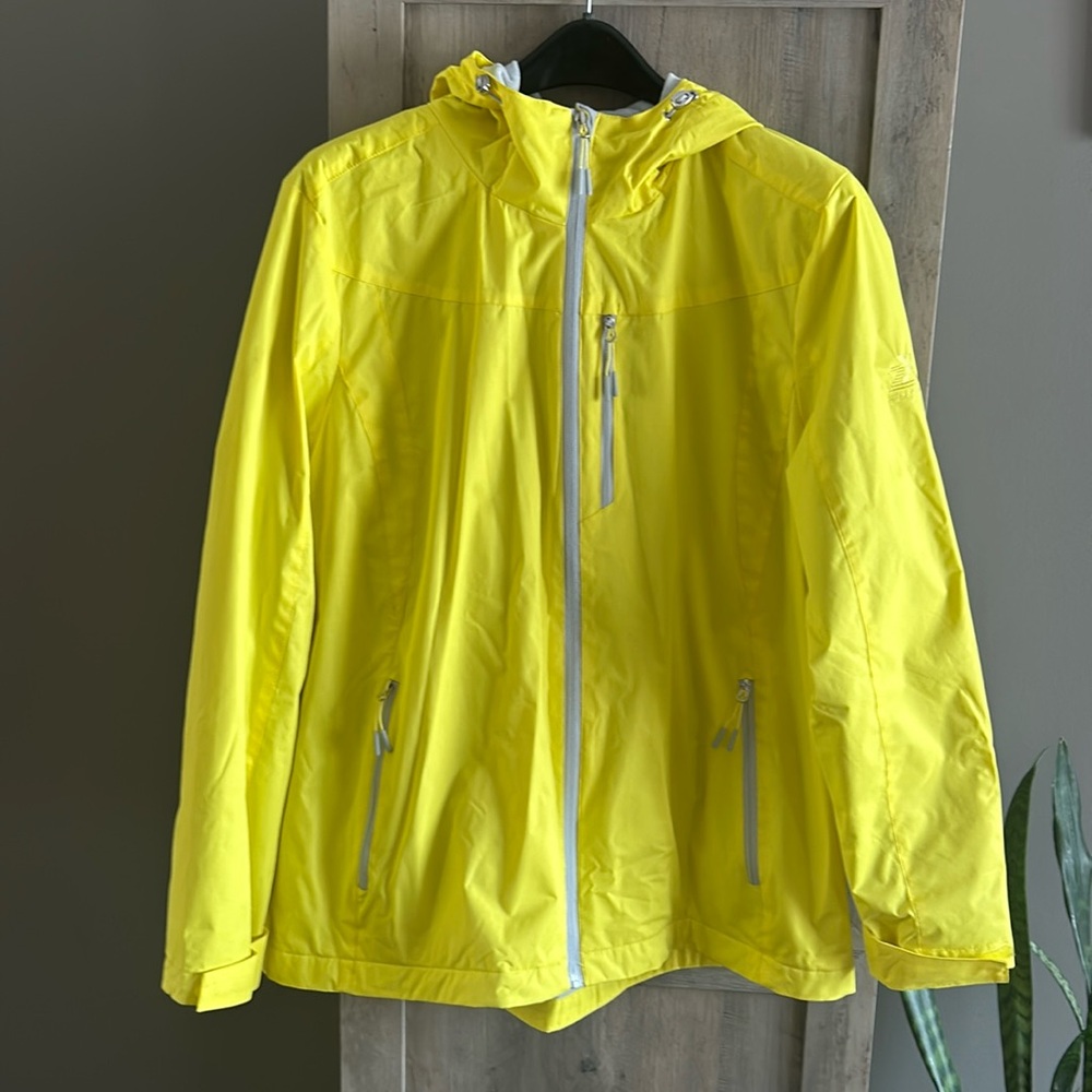 Rain coat